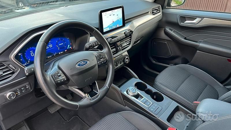 Usata Ford Kuga Business Edition 120 CV (88 kW) 2022 Grigio SUV