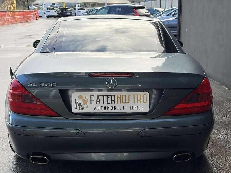 Usata Mercedes SL500 306 CV (225 kW) 2001 Blu/azzurro Cabrio
