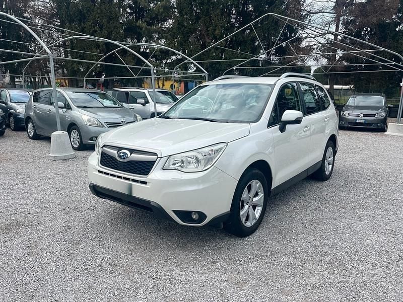 Usata Subaru Forester Trend 147 CV (108 kW) 2014 Bianco SUV