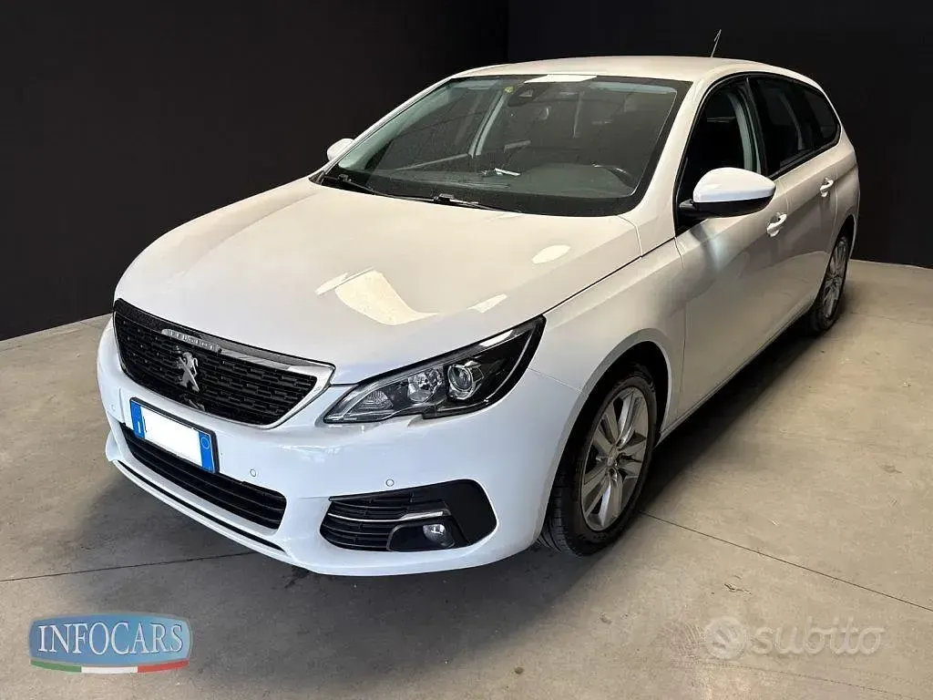 Usata Peugeot 308 SW Business-Line 131 CV (96 kW) 2021 Bianco pastello Station wagon