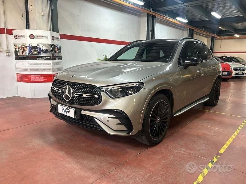 Usata Mercedes GLC220 AMG Line Premium Plus 197 CV (144 kW) 2023 Grigio Berlina