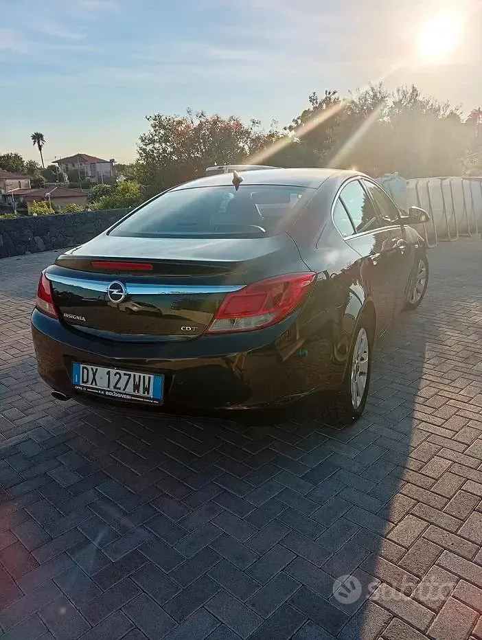 Usata Opel Insignia 160 CV (117 kW) 2009 Berlina