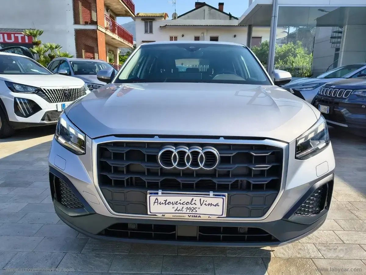 Usata Audi Q2 Business Plus 116 CV (85 kW) 2022 Argento SUV