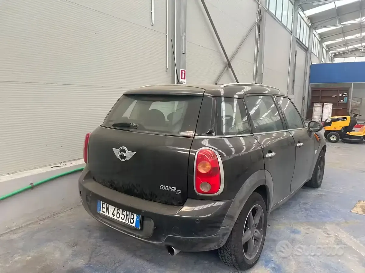 Usata Mini Cooper Countryman 111 CV (81 kW) 2012 Nero SUV