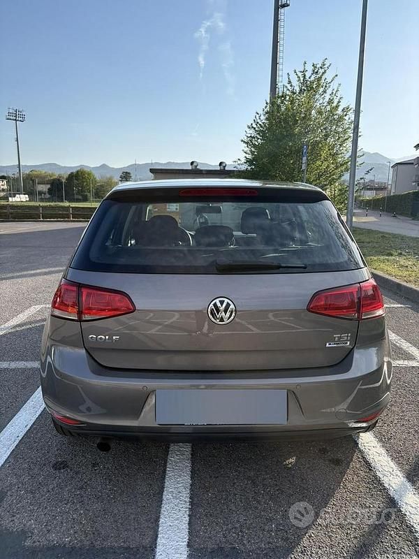 Usata VW Golf VII 110 CV (80 kW) 2016 Grigio Berlina