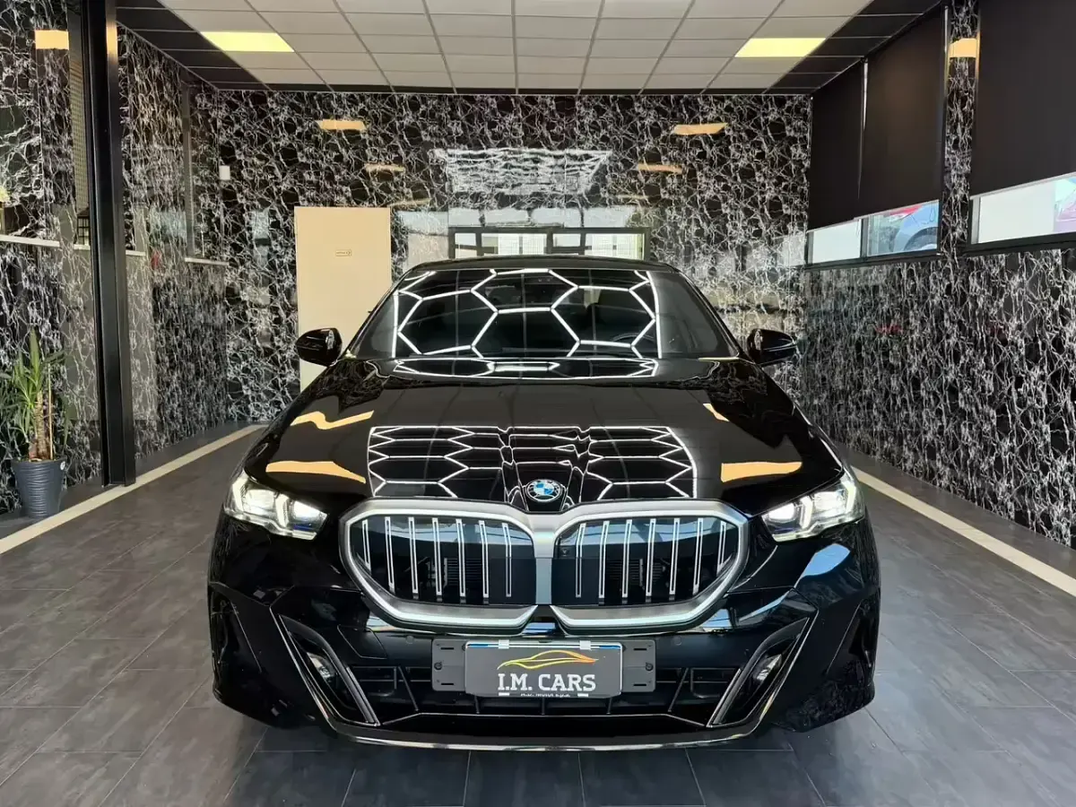 Usata BMW 520 M Sport 197 CV (144 kW) 2024 Nero Berlina