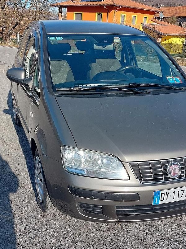 Usata Fiat Idea 80 CV (58 kW) 2009 Monovolume