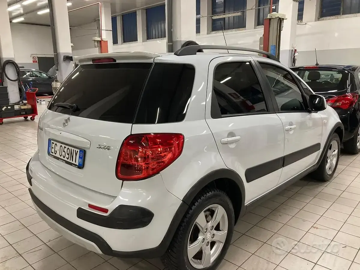 Usata Suzuki SX4 120 CV (88 kW) 2011 Bianco Station wagon