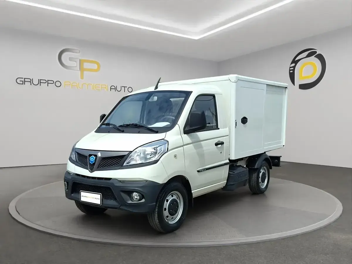 Usata Piaggio Porter 101 CV (74 kW) 2024 Bianco