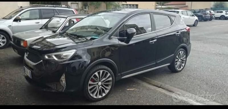 Usata DR DR4 155 CV (114 kW) 2019 Nero SUV