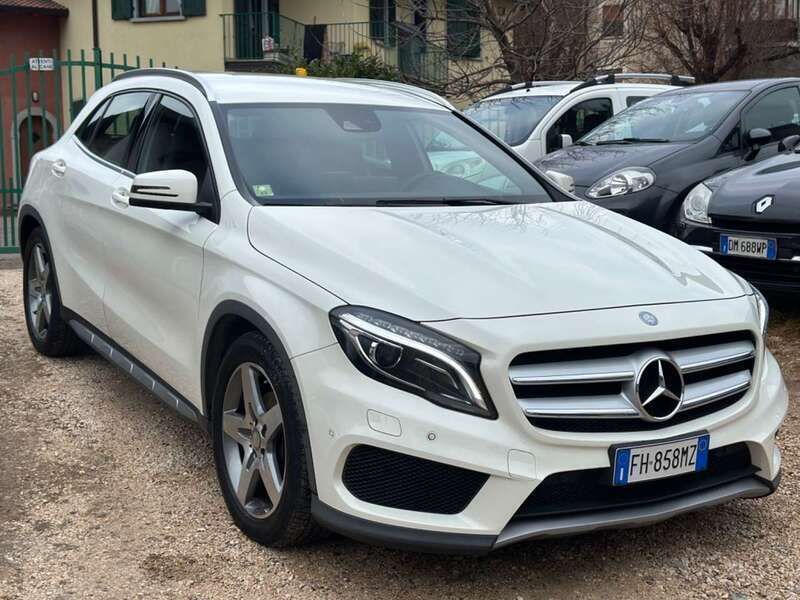 Usata Mercedes GLA200 Premium 136 CV (100 kW) 2017 Bianco SUV