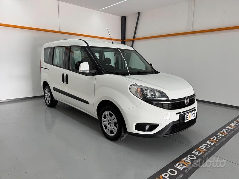 Usata Fiat Doblò 95 CV (69 kW) 2017 Bianco Monovolume