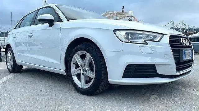 Usata Audi A3 110 CV (80 kW) 2017 Bianco Station wagon