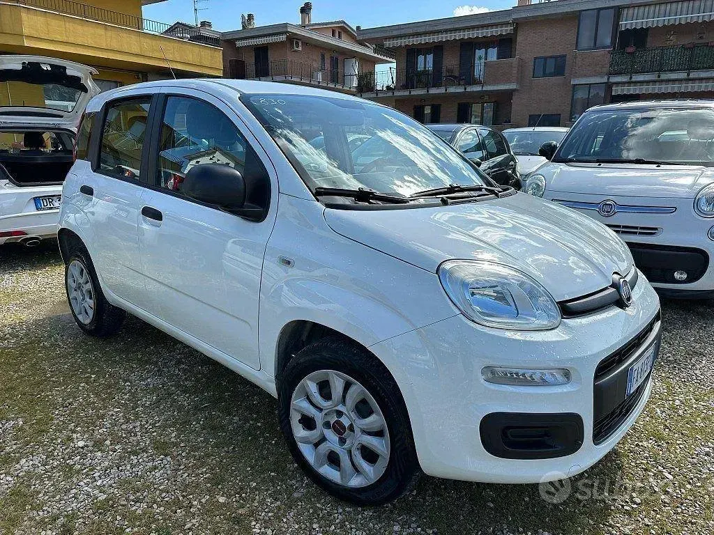 Usata Fiat Panda Pop 85 CV (62 kW) 2015 Bianco Utilitaria