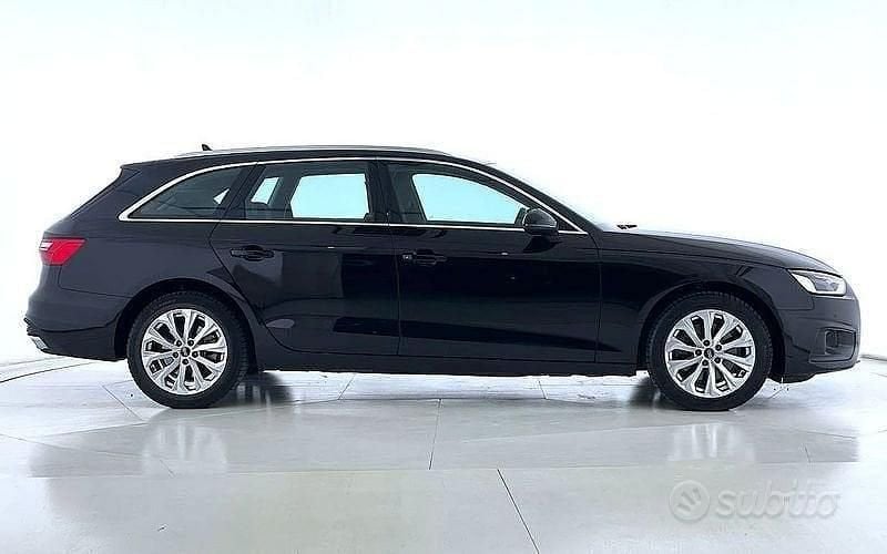 Usata Audi A4 Business 170 CV (125 kW) 2022 Nero Station wagon