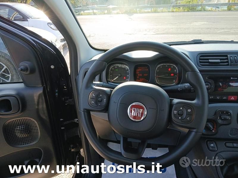 Usata Fiat Panda Lounge 69 CV (50 kW) 2020 Nero Berlina