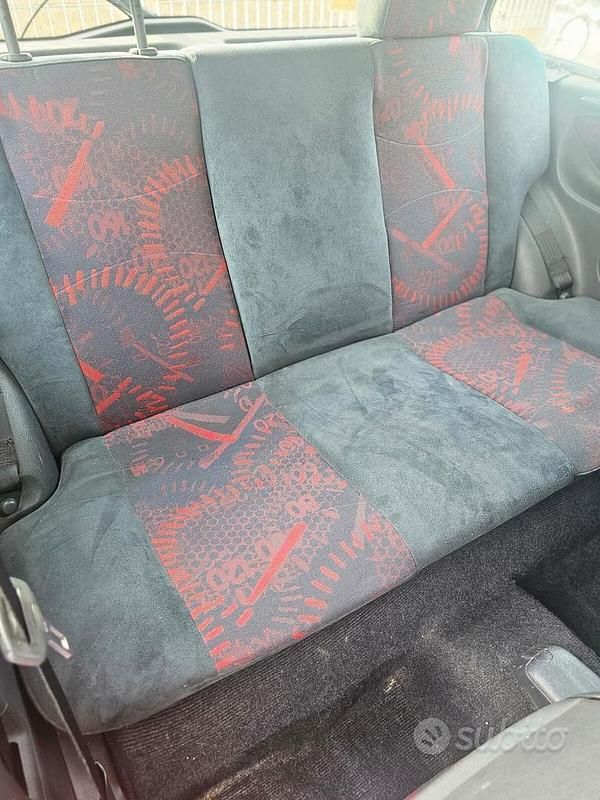 Usata Lancia Ypsilon 85 CV (62 kW) 1999 Rosso Utilitaria