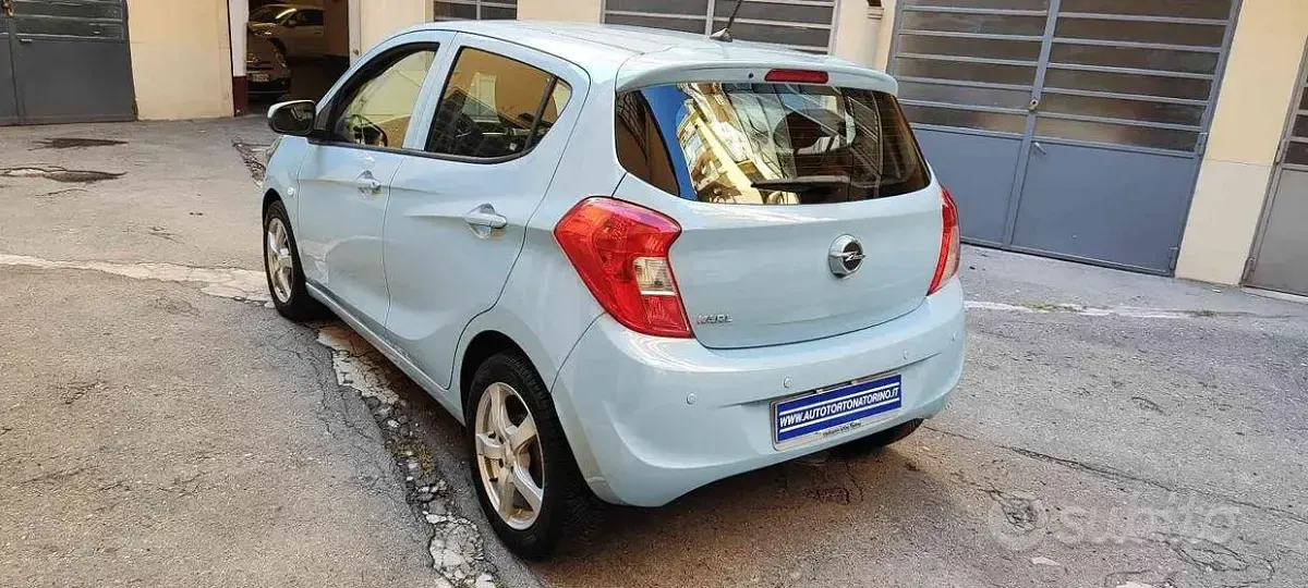 Usata Opel Karl 75 CV (55 kW) 2015 Azzurro pastello Utilitaria