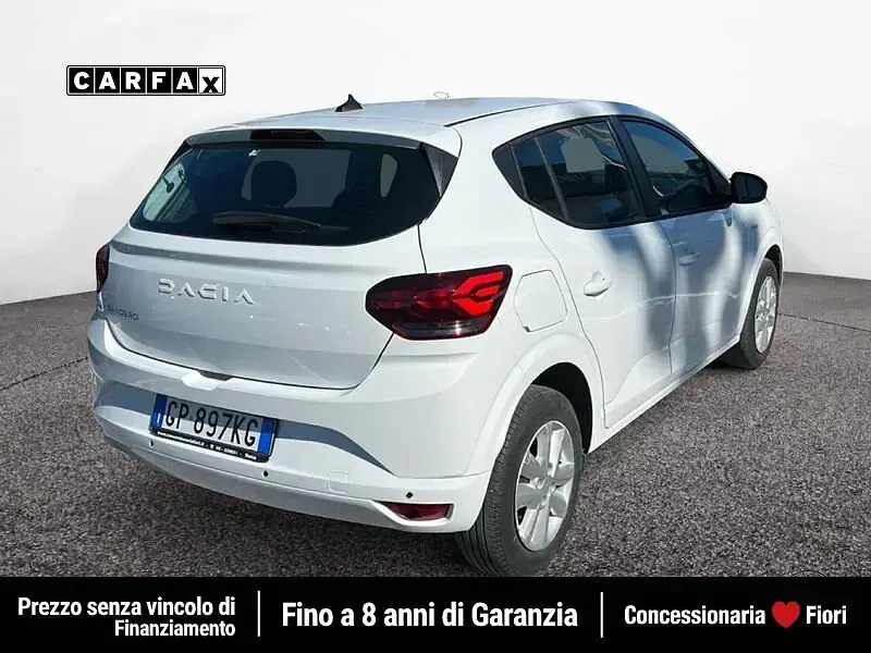Usata Dacia Sandero Comfort 101 CV (74 kW) 2023 Bianco Utilitaria