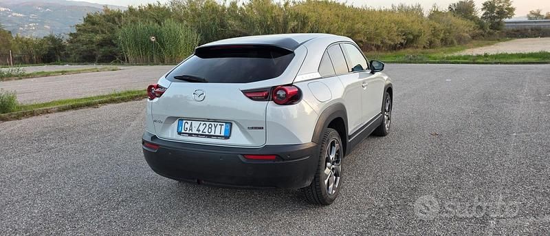 Usata Mazda MX30 106 kW (145 CV) 2020 Bianco SUV