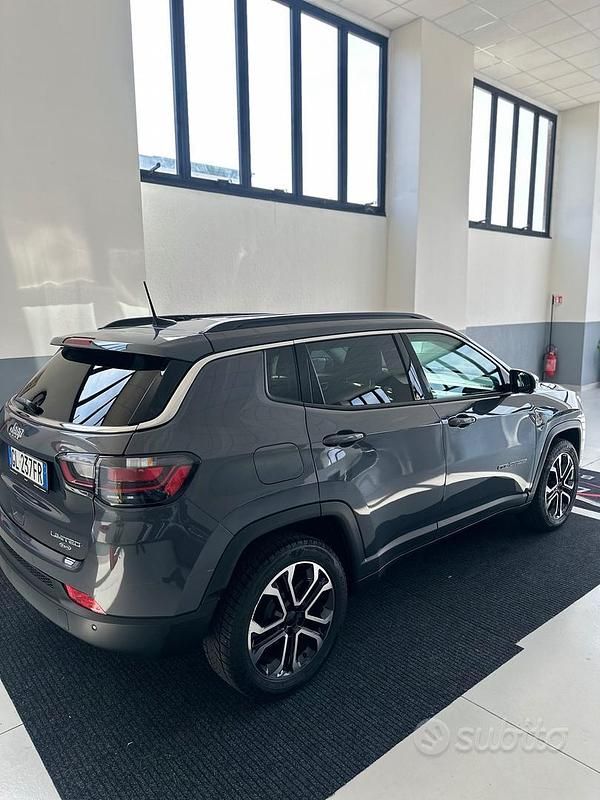 Usata Jeep Compass 130 CV (95 kW) 2022 Grigio SUV