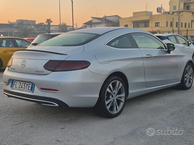 Gebraucht Mercedes C220 170 PS (125 kW) 2017 Grau Coupé