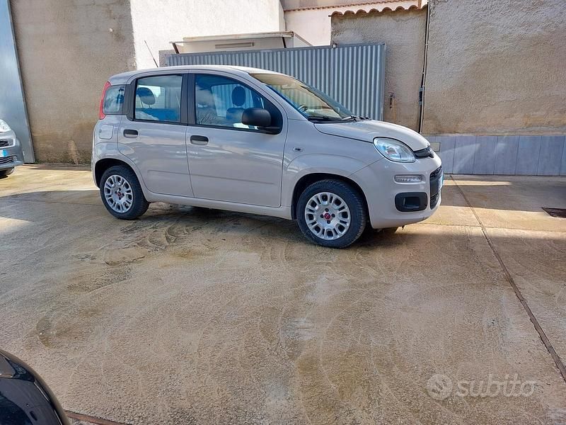 Usata Fiat Panda Pop 69 CV (50 kW) 2014 Marrone Utilitaria