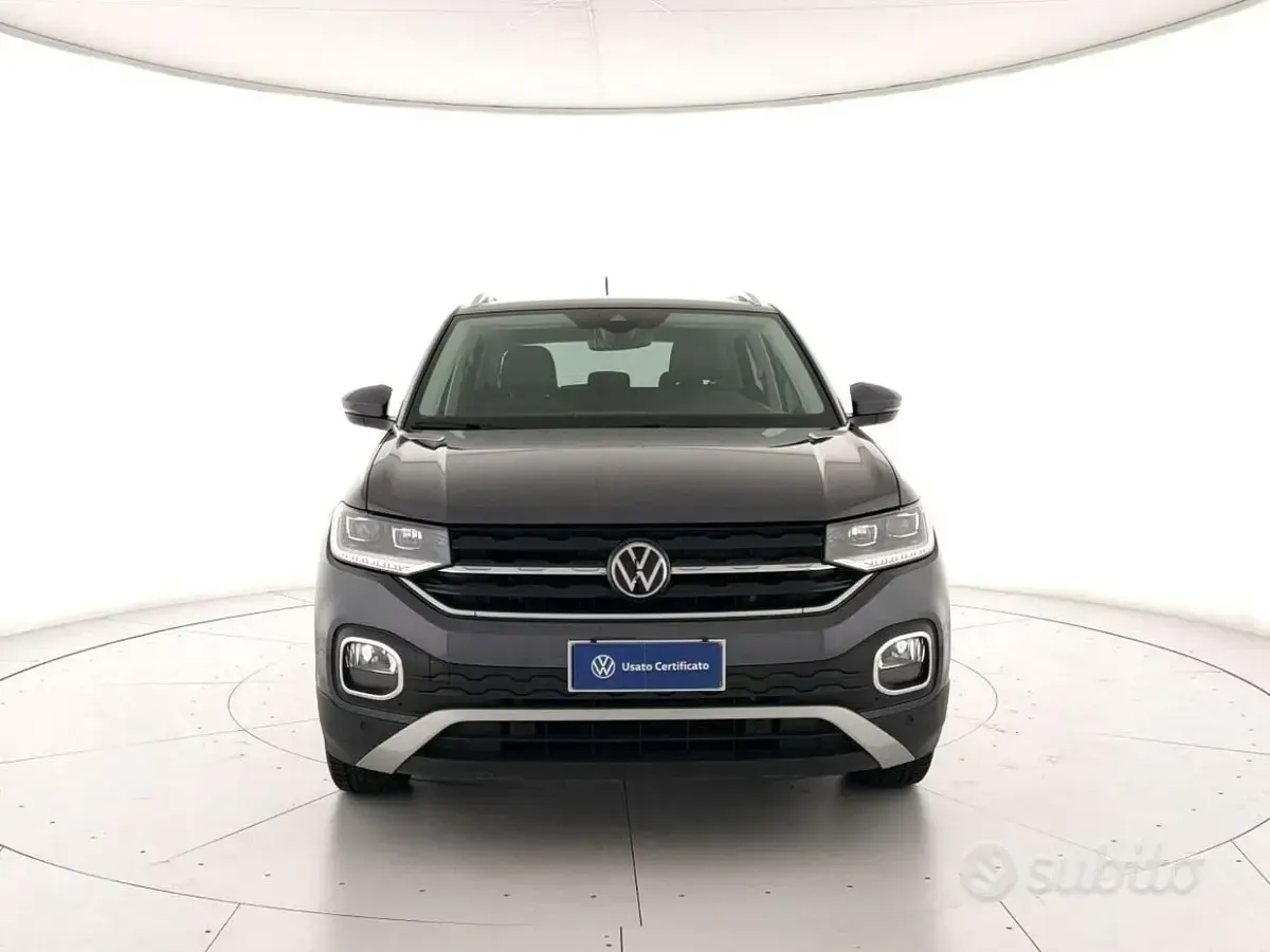 Usata VW T-Cross Advance 110 CV (80 kW) 2023 Smoky grey metallizzato SUV