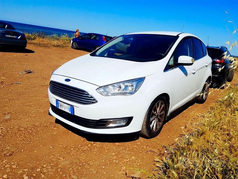 Bianco Usata 2017 Ford C-MAX Titanium Monovolume | 11.900 € (Cara) - Immagine 1/4