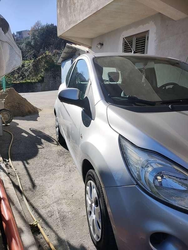 Usata Ford Ka Titanium 75 CV (55 kW) 2011 Berlina