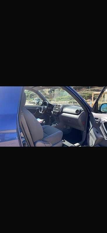 Usata 2003 Toyota RAV4 SUV | 5700 € (Buon prezzo) - Immagine 1/4