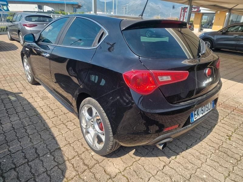 Usata Alfa Romeo Giulietta 140 CV (102 kW) 2012 Nero Utilitaria