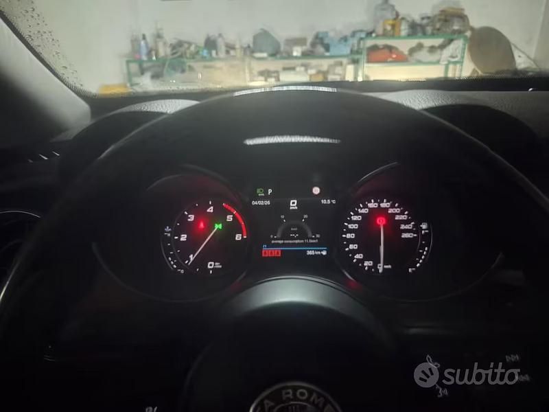 Usata Alfa Romeo Stelvio Sprint 190 CV (139 kW) 2020 Grigio SUV