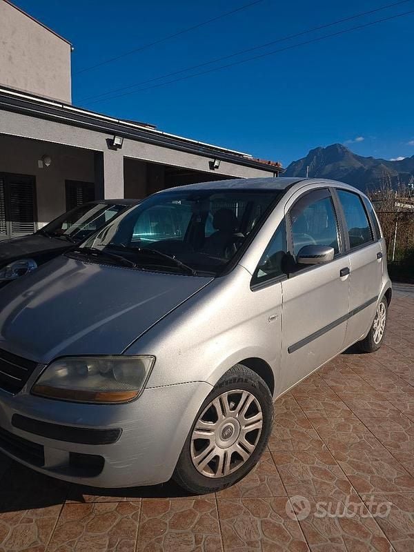 Usata Fiat Idea 2005 Grigio Monovolume
