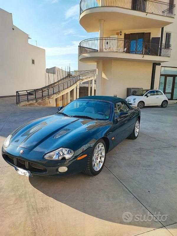 Usata Jaguar XKR 363 CV (266 kW) 2002 Verde Cabrio
