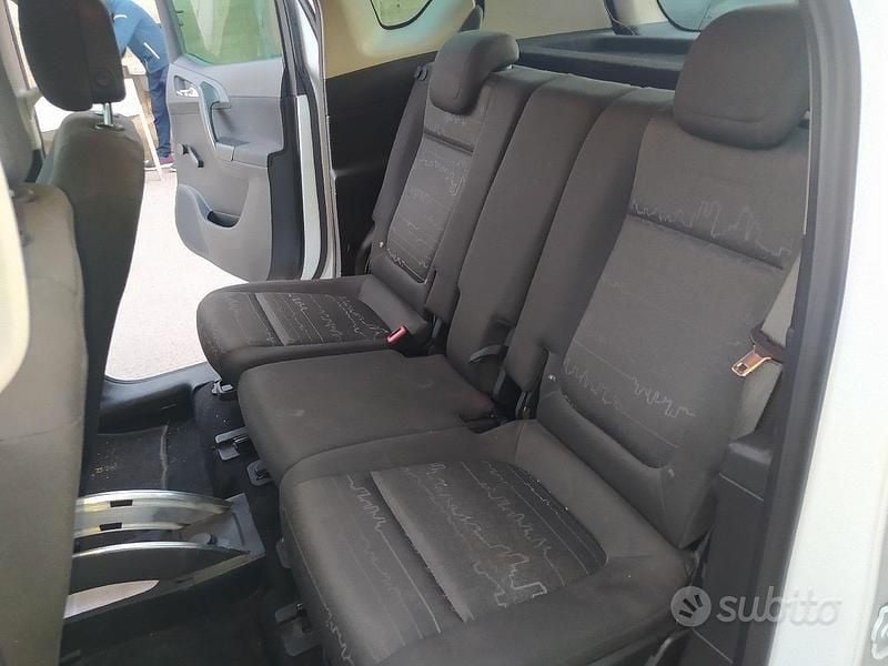 Usata Opel Meriva 2013 Bianco Monovolume