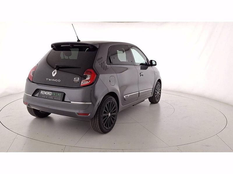 Usata Renault Twingo Urban Night 60 kW (82 CV) 2023 Cosmic grey Utilitaria