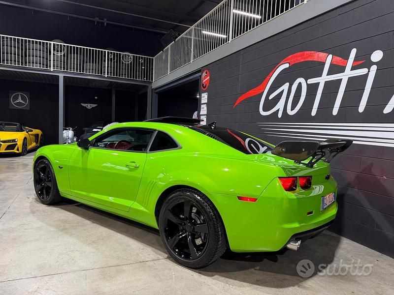 Usata Chevrolet Camaro 324 CV (238 kW) 2012 Verde Coupé
