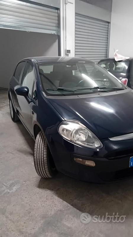Usata Fiat Punto Evo 77 CV (56 kW) 2010 Blu Utilitaria