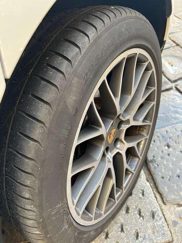 Bianco Usata 2018 Porsche Macan SUV | 40.000 € (Super prezzo) - Immagine 1/4