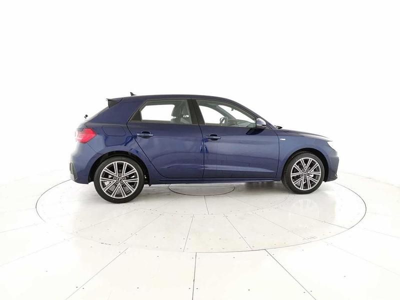 Nuova Audi A1 Sportback S-Line 116 CV (85 kW) 2025 Blu Utilitaria
