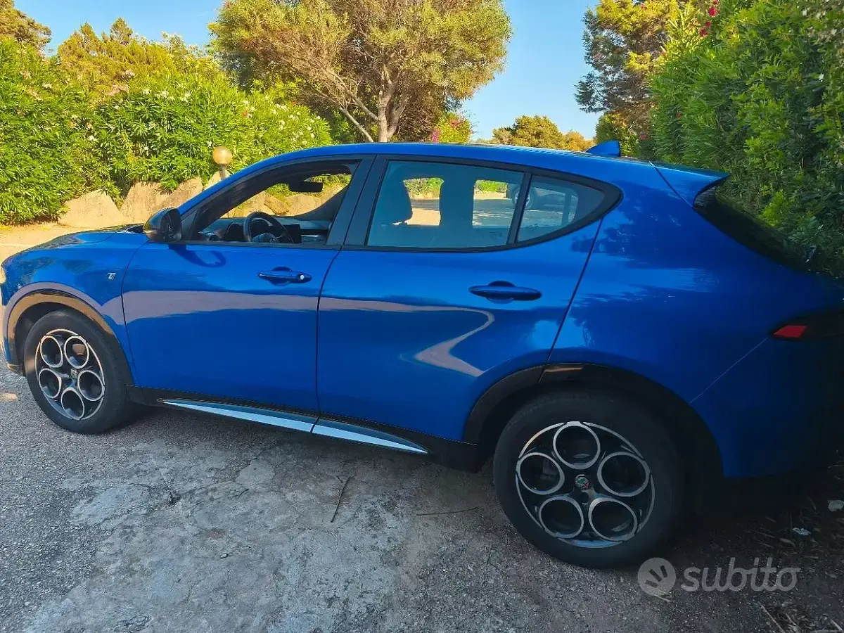 Usata Alfa Romeo Tonale Super 131 CV (96 kW) 2023 Bluazzurro SUV