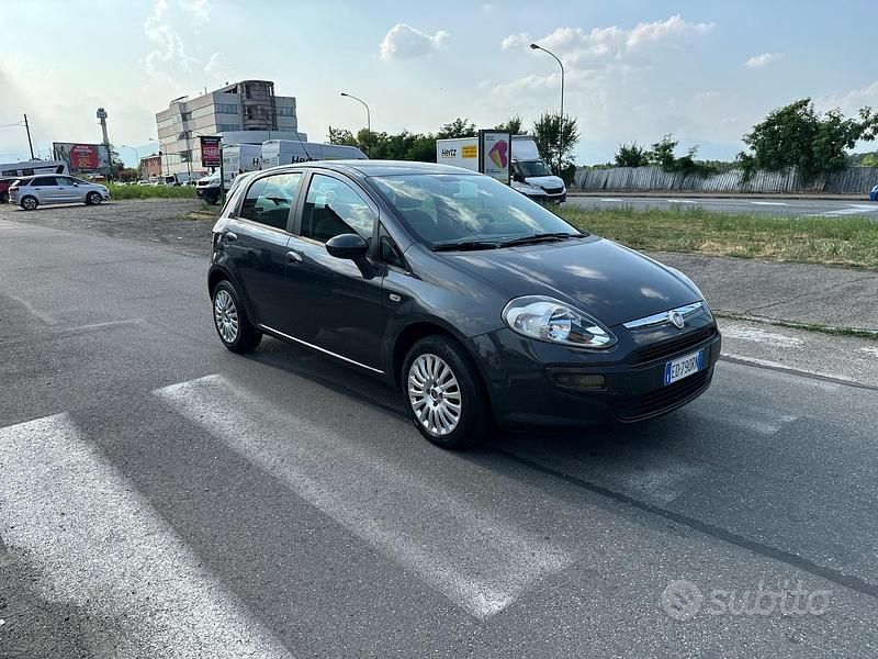 Usata Fiat Punto Evo Dynamic 65 CV (47 kW) 2010 Nero Utilitaria