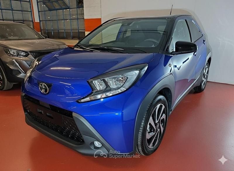 Nuova Toyota Aygo Trend 72 CV (52 kW) 2025 Blu Utilitaria