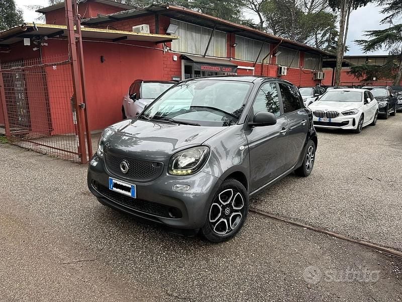 Usata Smart ForFour Passion 90 CV (66 kW) 2019 Grigio Utilitaria