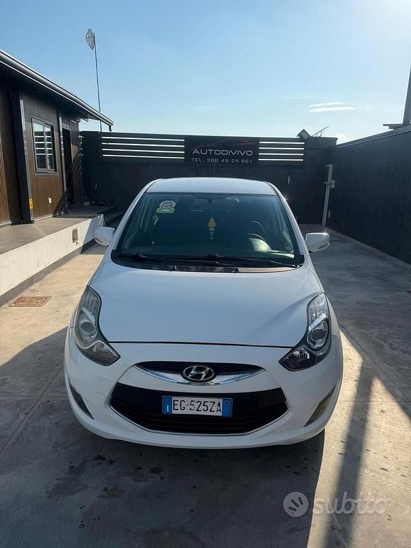 Usata Hyundai ix20 90 CV (66 kW) 2011 Bianco Utilitaria