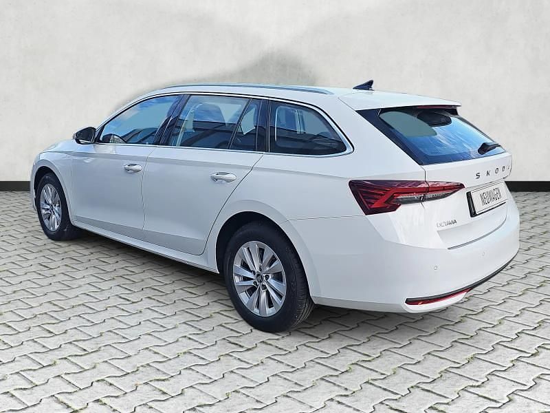 Usata Skoda Octavia 150 CV (110 kW) 2025 Bianco