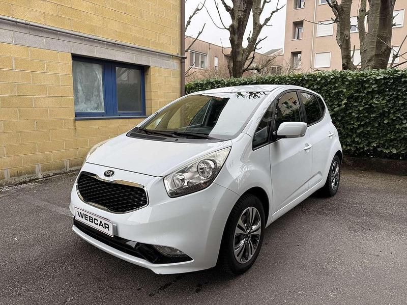Usata Kia Venga 90 CV (66 kW) 2015 Bianco Utilitaria