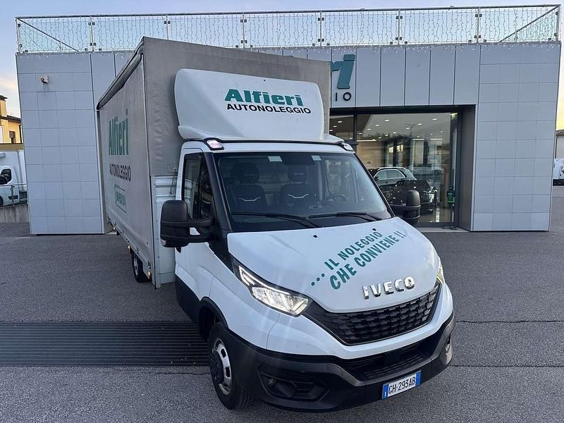 Usata Iveco Daily 160 CV (117 kW) 2021 Bianco Furgone