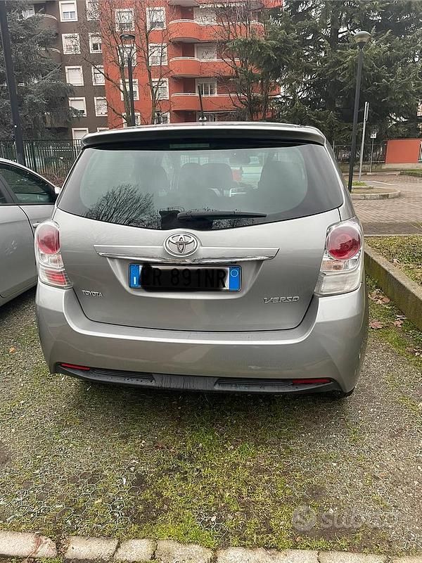 Usata Toyota Verso Active 147 CV (108 kW) 2013 Monovolume